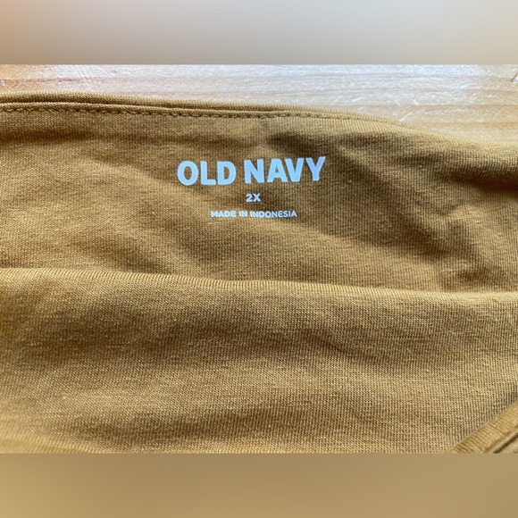 Old Navy Women’s Deep Yellow Square Neck Tanktop Body Suit - Picture 3 of 4